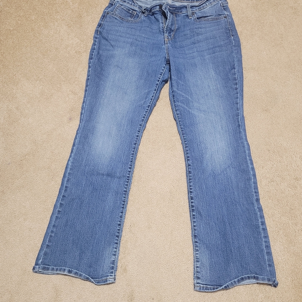 Old Navy Women's Flare Jeans in Light Blue-Vintage